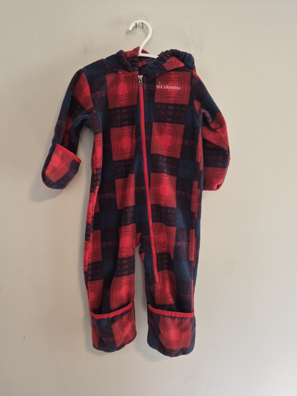 Columbia 12/18m Red and Black Plaid Hooded Zip Up Fleece Bunting Suit Fold Hands